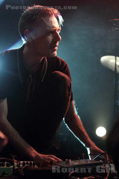 PINKUNOIZU - 2011-11-27 - PARIS - Point Ephemere - 